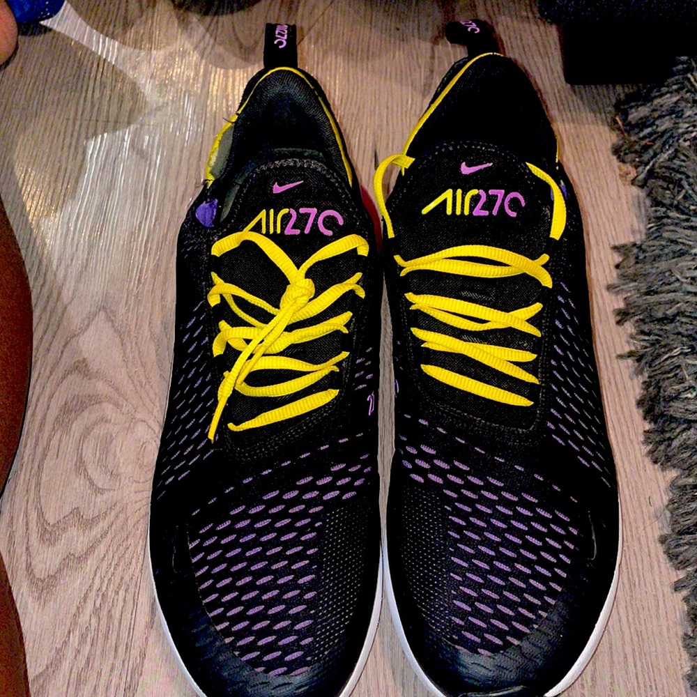 Nike Air Max 270 Hyper Magenta Size 12 Men’s